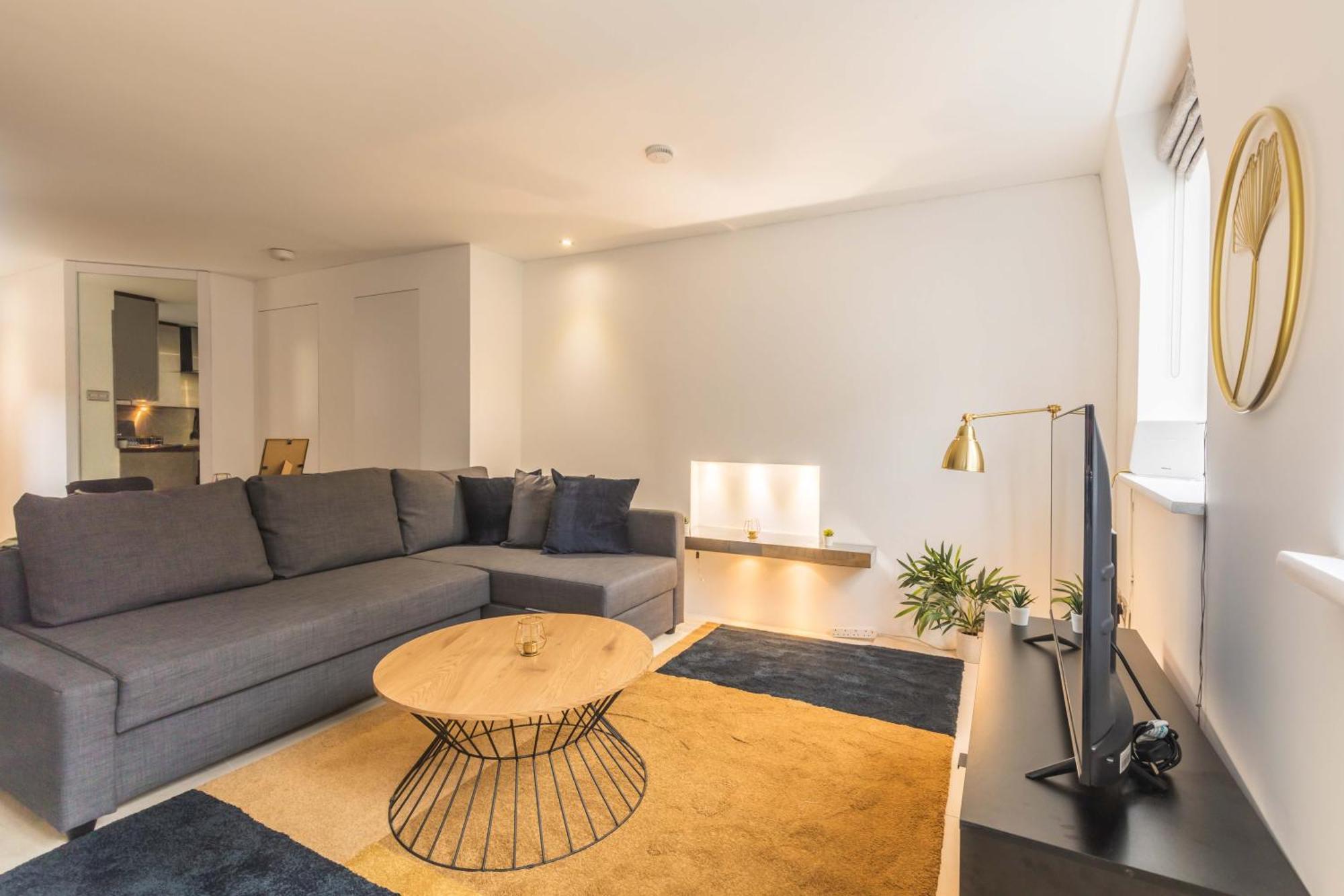 Staylux Carnaby Street Лондон Экстерьер фото